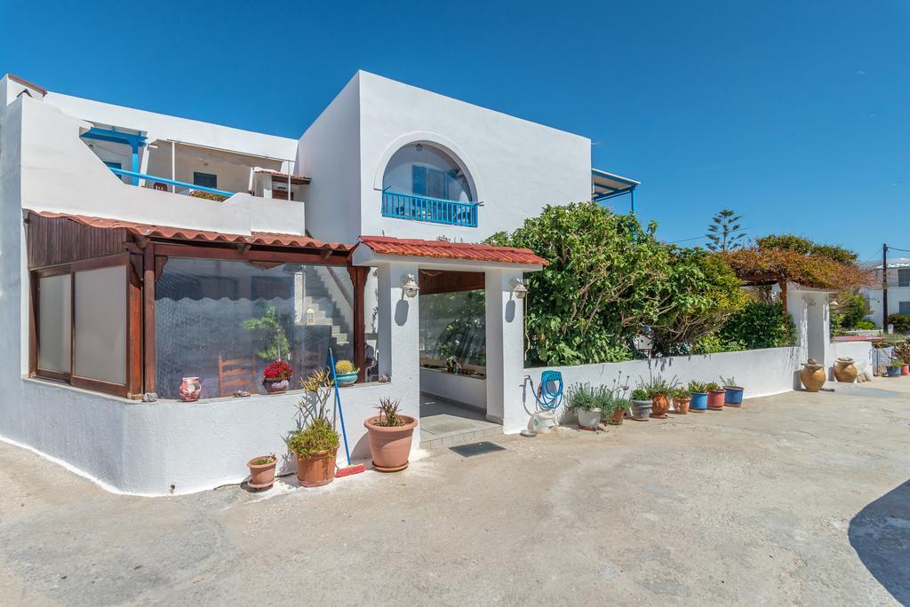 Traditional House Milos Pollonia Exterior photo